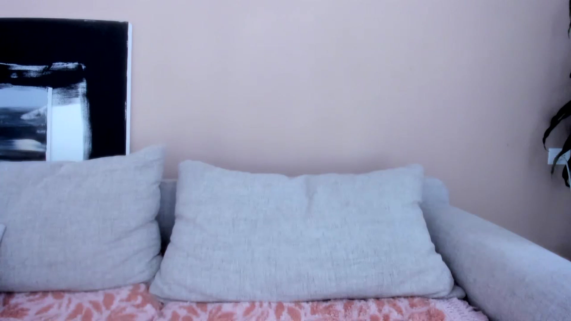 Gallery image thumbnail from LauraVega's myfreecams stream on, 04/14/2024, 17:03 image 8 of 20