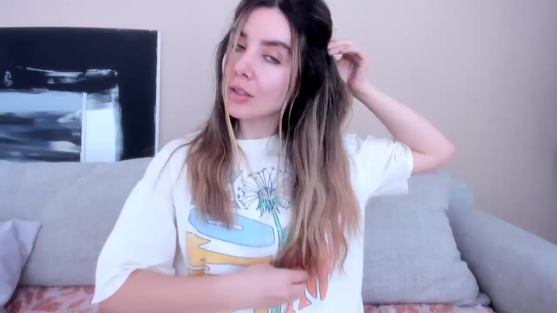 Gallery image thumbnail from LauraVega's myfreecams stream on, 04/14/2024, 17:03 image 1 of 20