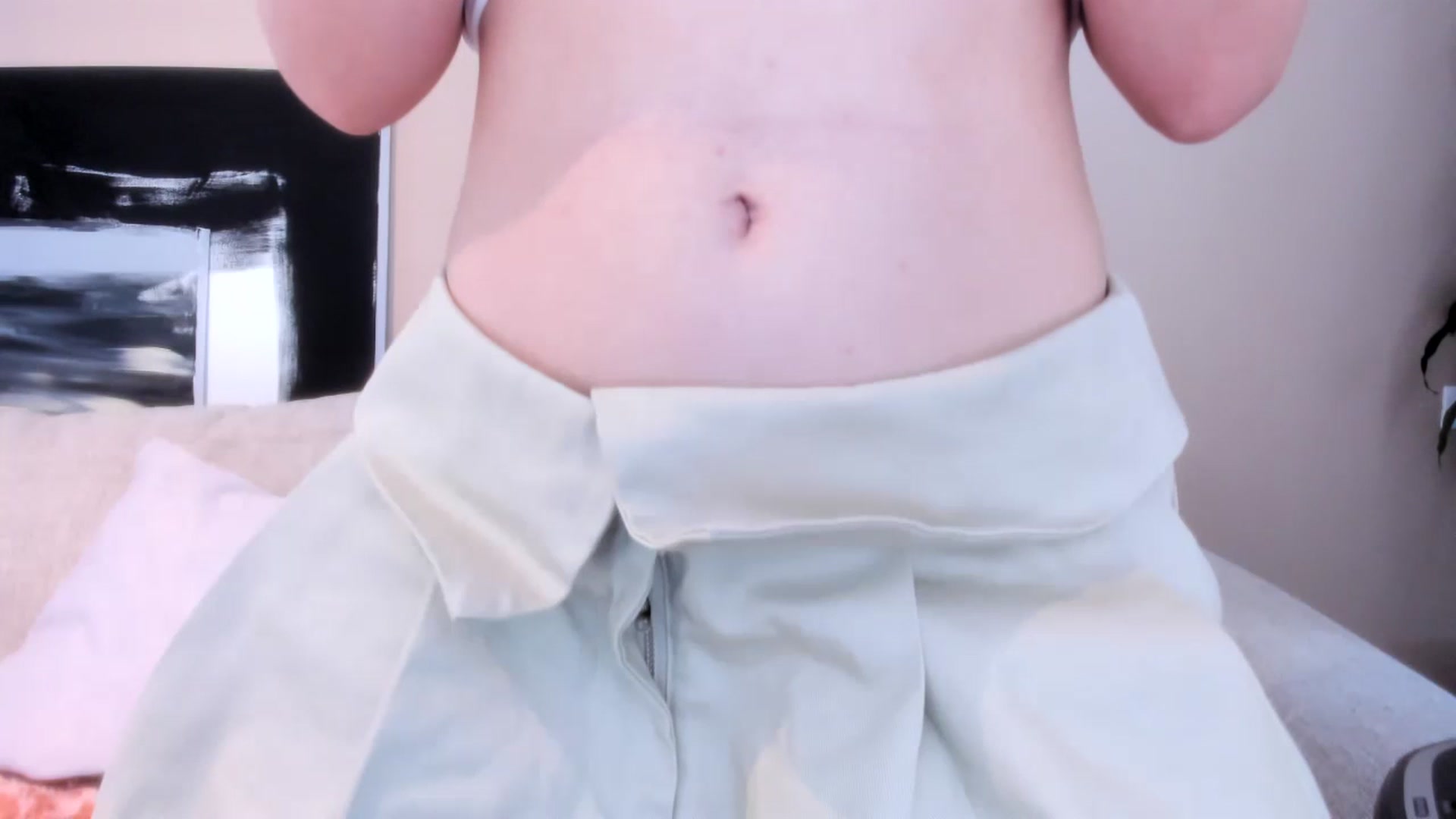 Gallery image thumbnail from LauraVega's myfreecams stream on, 04/17/2024, 16:13 image 18 of 20