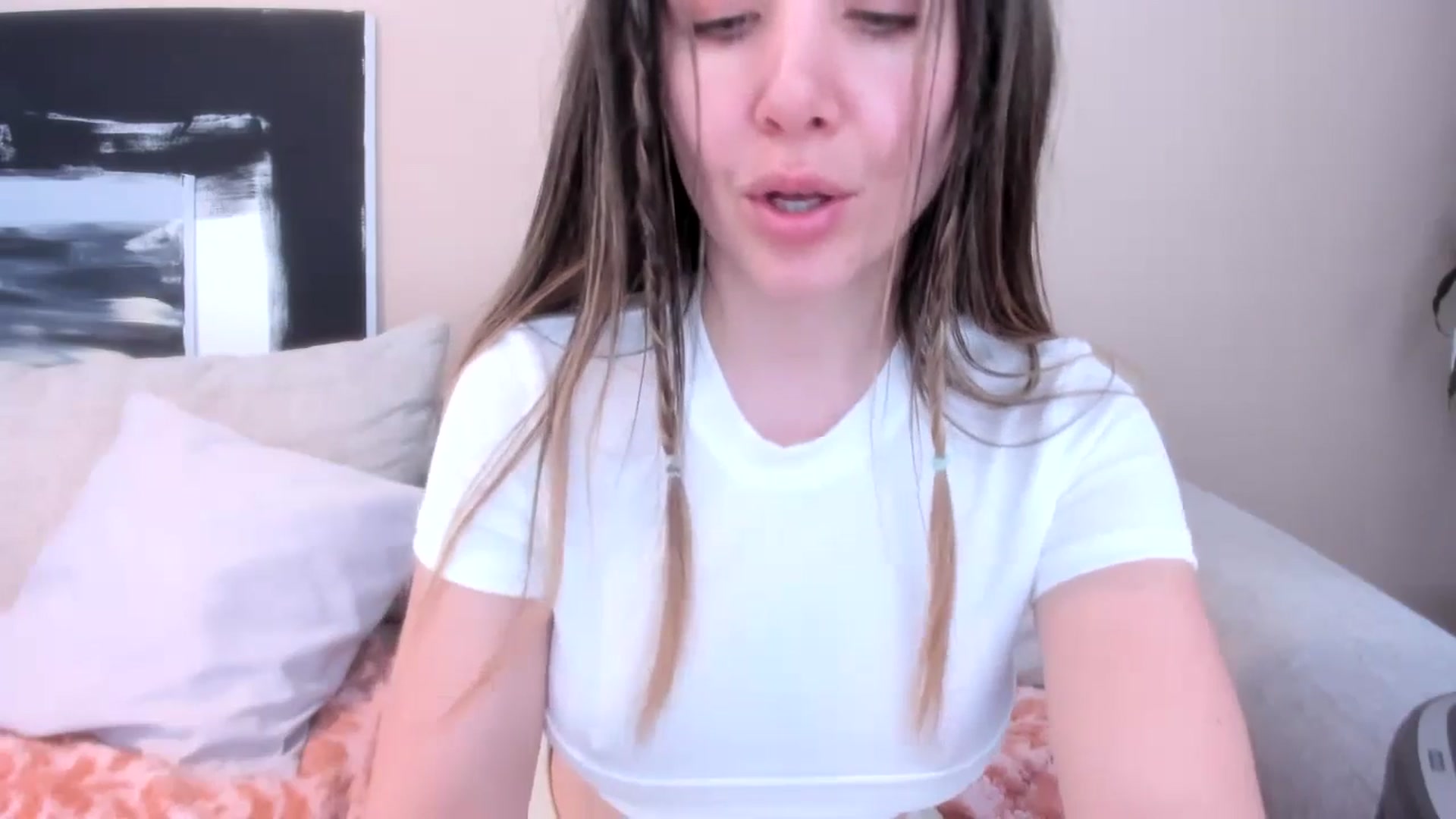 Gallery image thumbnail from LauraVega's myfreecams stream on, 04/17/2024, 16:13 image 20 of 20