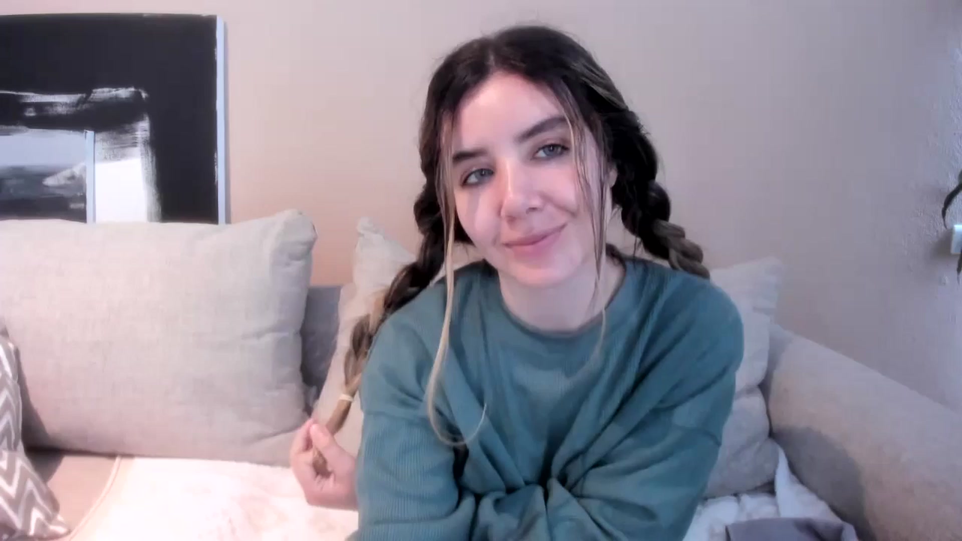 Gallery image thumbnail from LauraVega's myfreecams stream on, 04/28/2024, 17:02 image 19 of 20