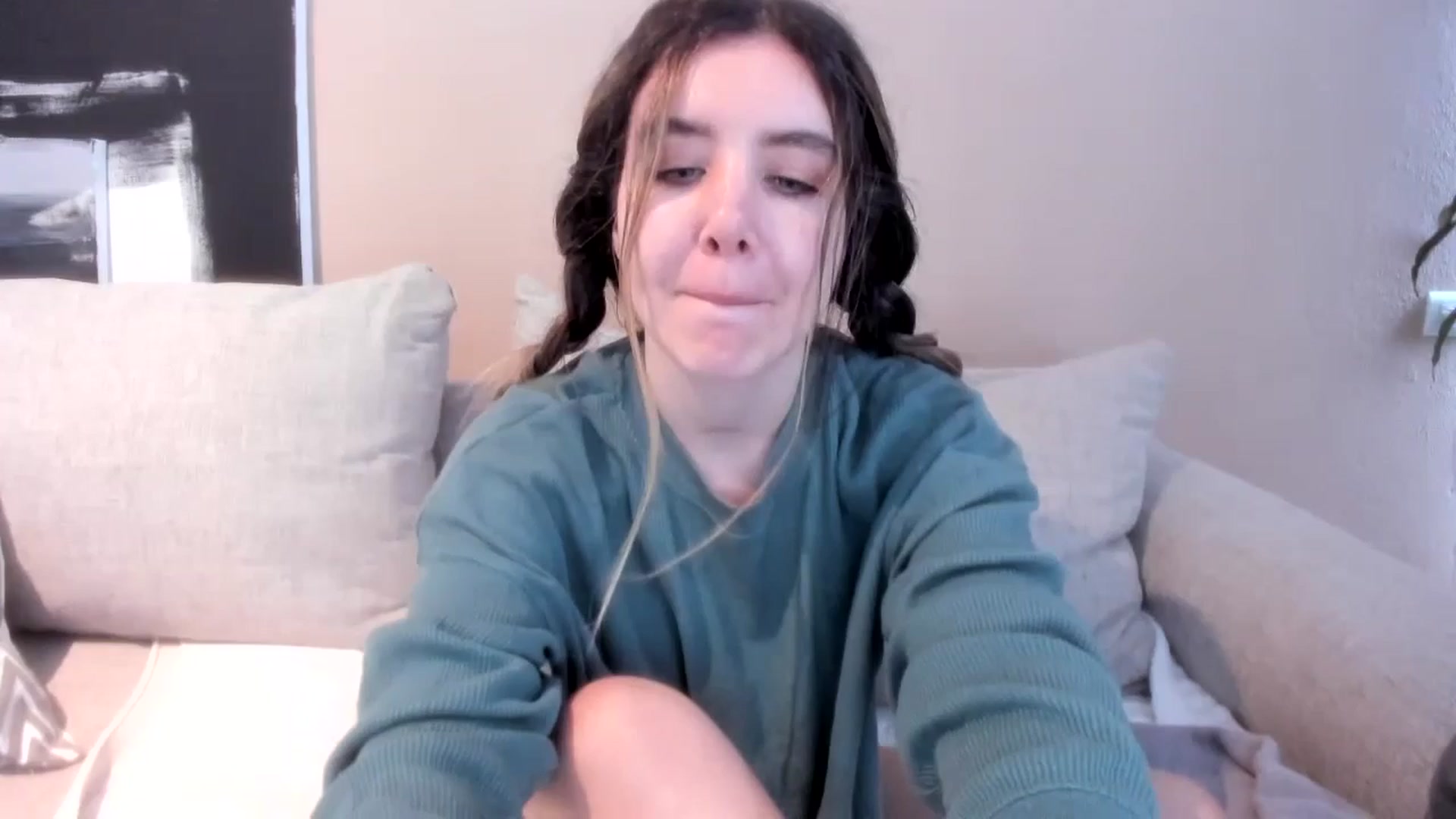 Gallery image thumbnail from LauraVega's myfreecams stream on, 04/28/2024, 17:02 image 16 of 20