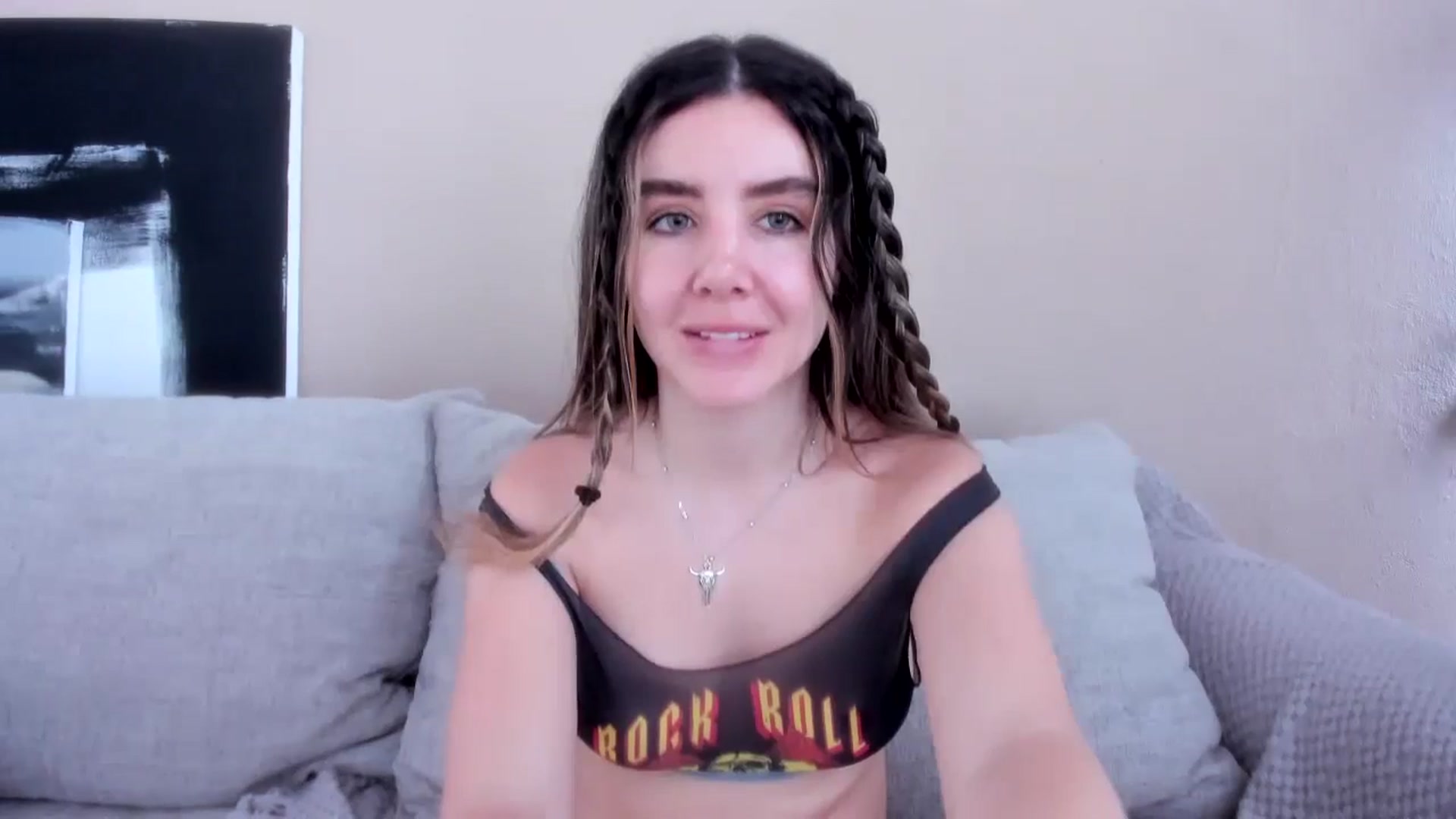 Gallery image thumbnail from LauraVega's myfreecams stream on, 05/11/2024, 16:59 image 6 of 20