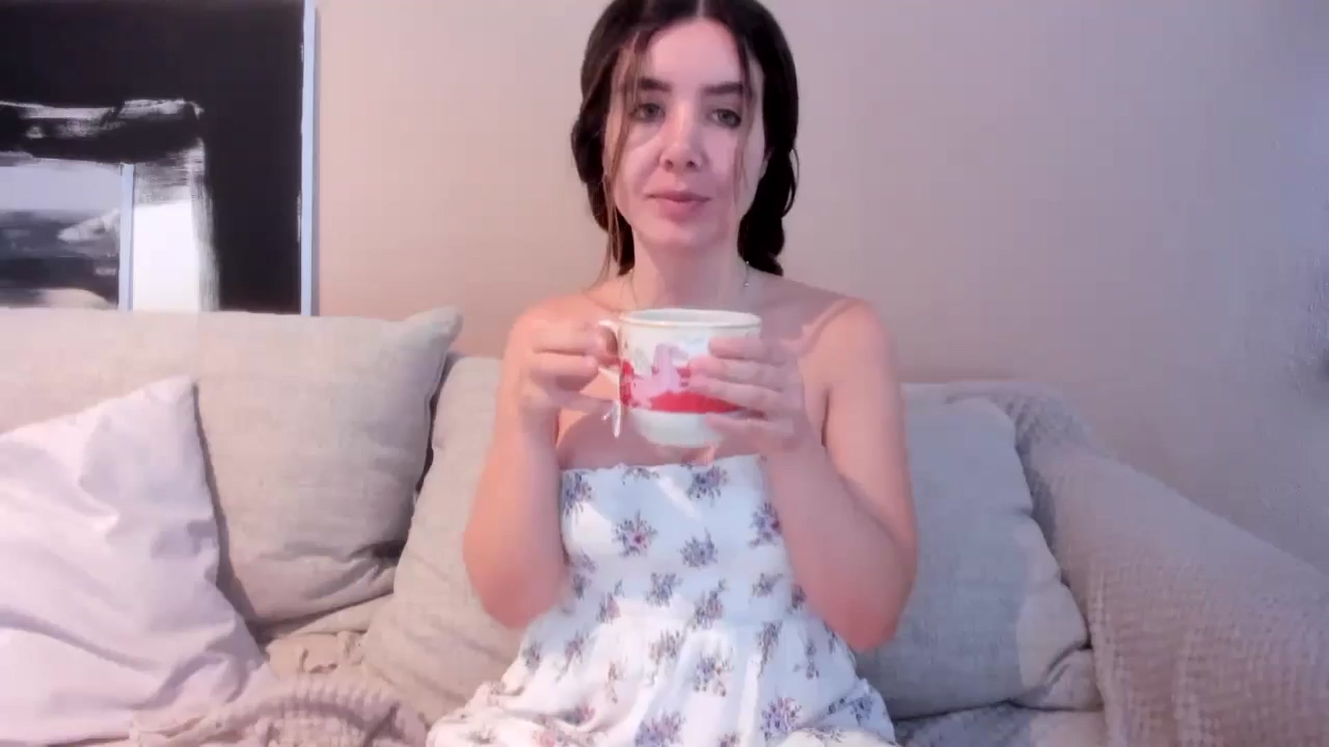 Gallery image thumbnail from LauraVega's myfreecams stream on, 05/12/2024, 16:47 image 17 of 20