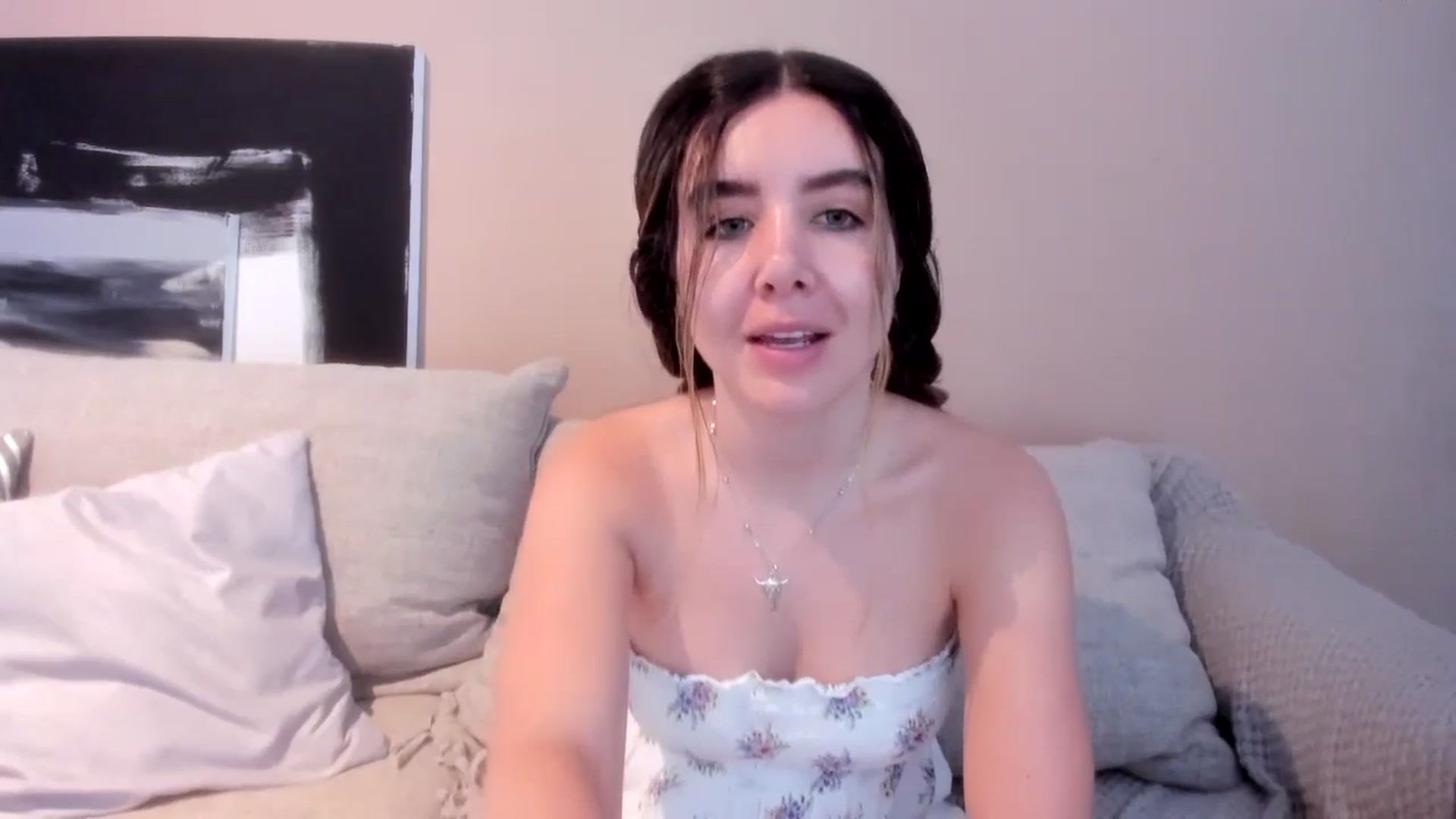 Gallery image thumbnail from LauraVega's myfreecams stream on, 05/12/2024, 16:47 image 8 of 20