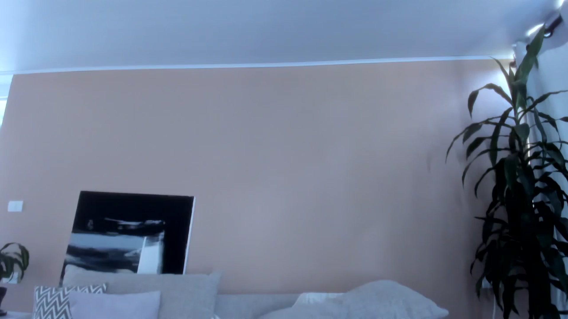 Gallery image thumbnail from LauraVega's myfreecams stream on, 05/19/2024, 17:20 image 15 of 20