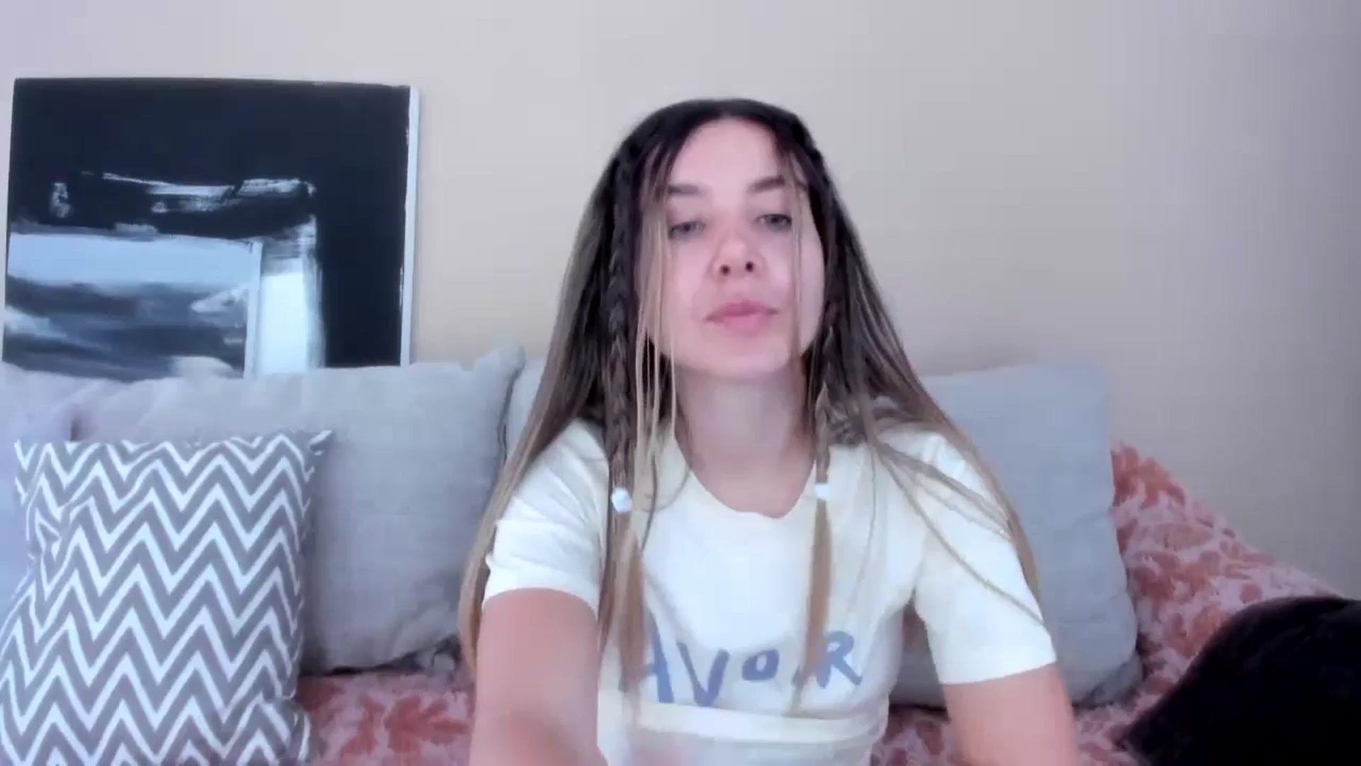 Gallery image thumbnail from LauraVega's myfreecams stream on, 05/31/2024, 15:16 image 4 of 20