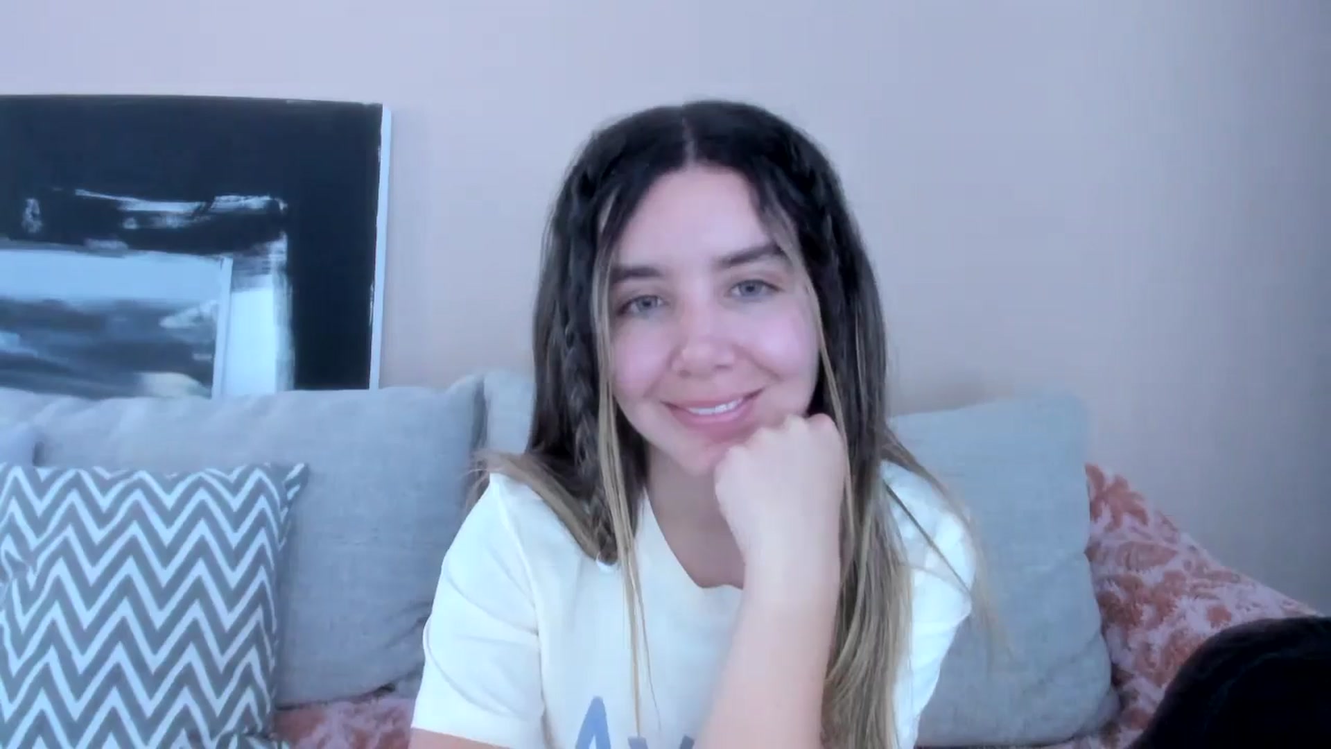 Gallery image thumbnail from LauraVega's myfreecams stream on, 05/31/2024, 17:23 image 10 of 20