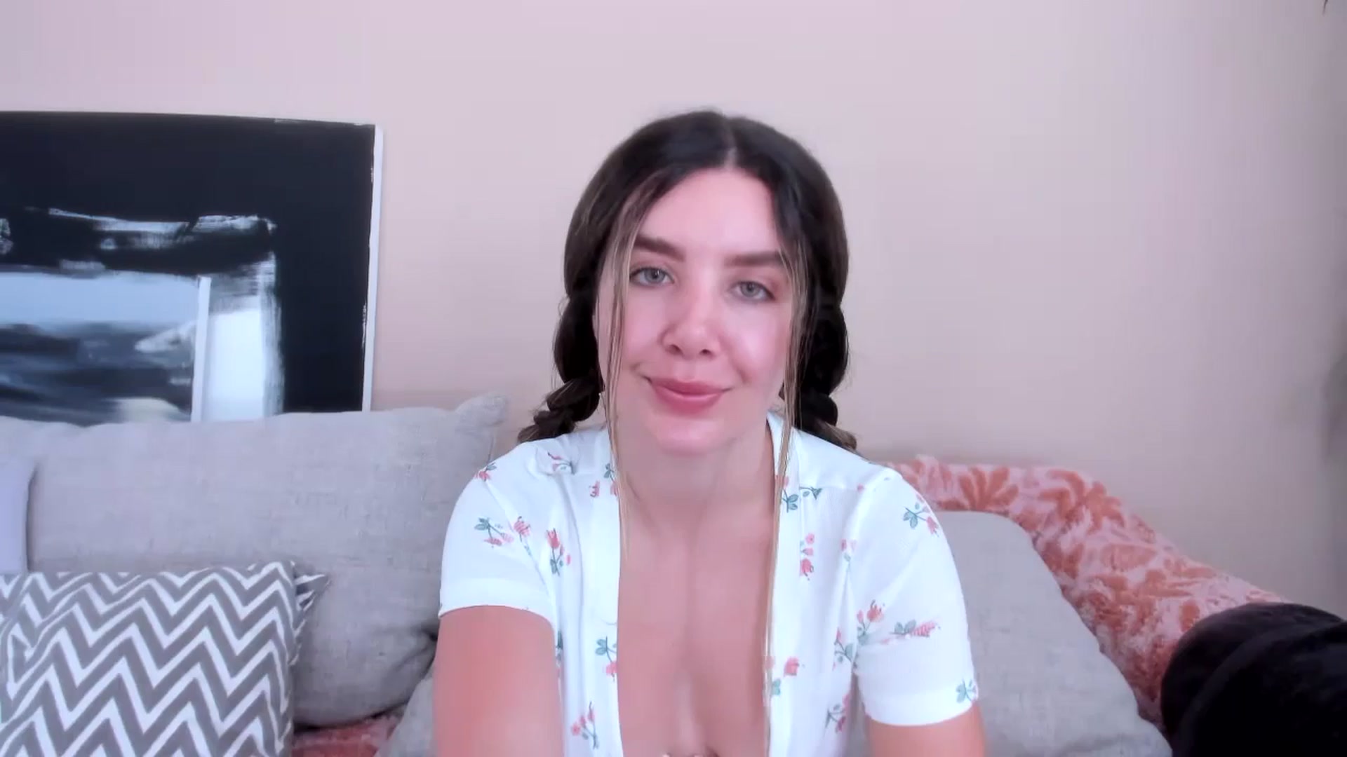 Gallery image thumbnail from LauraVega's myfreecams stream on, 06/01/2024, 16:04 image 3 of 20