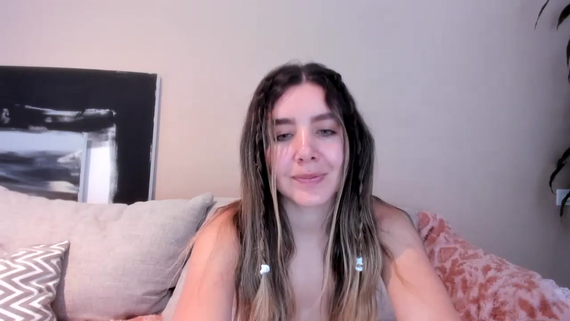 Gallery image thumbnail from LauraVega's myfreecams stream on, 06/04/2024, 15:23 image 9 of 20