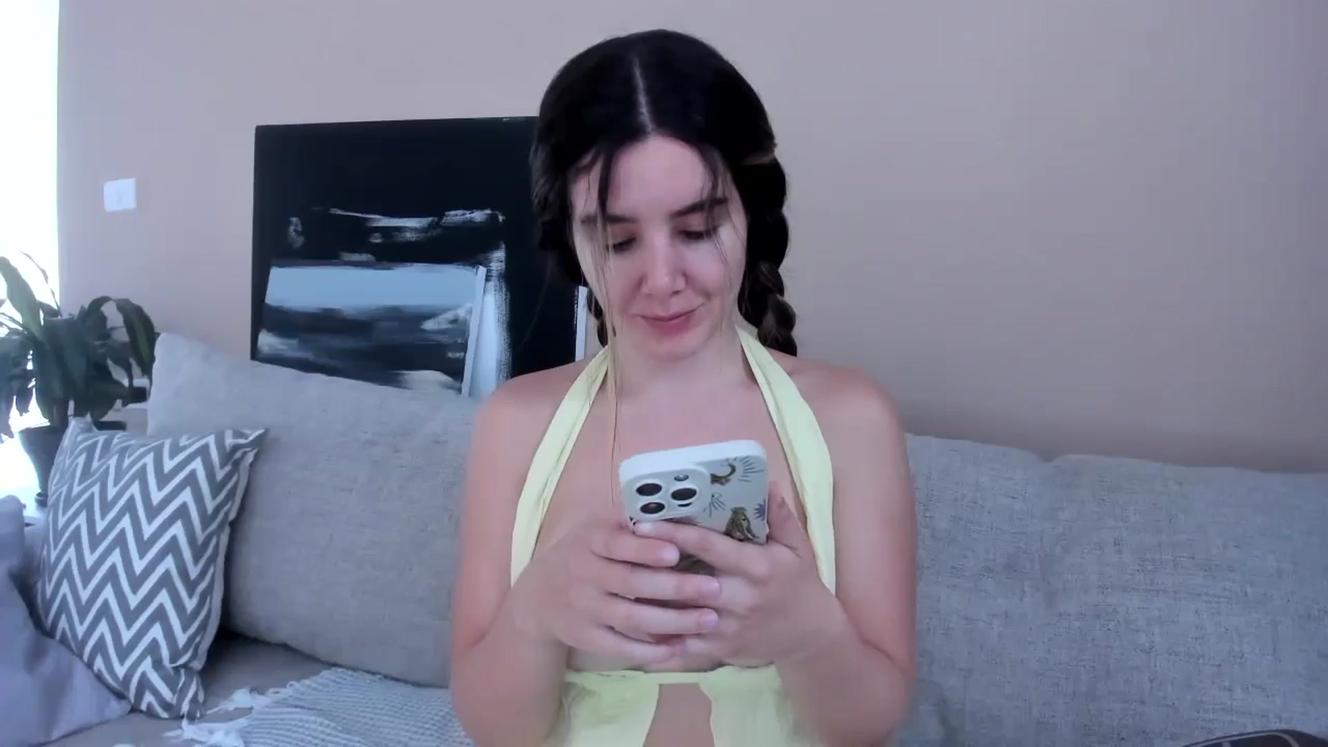 Gallery image thumbnail from LauraVega's myfreecams stream on, 06/22/2024, 15:00 image 6 of 20