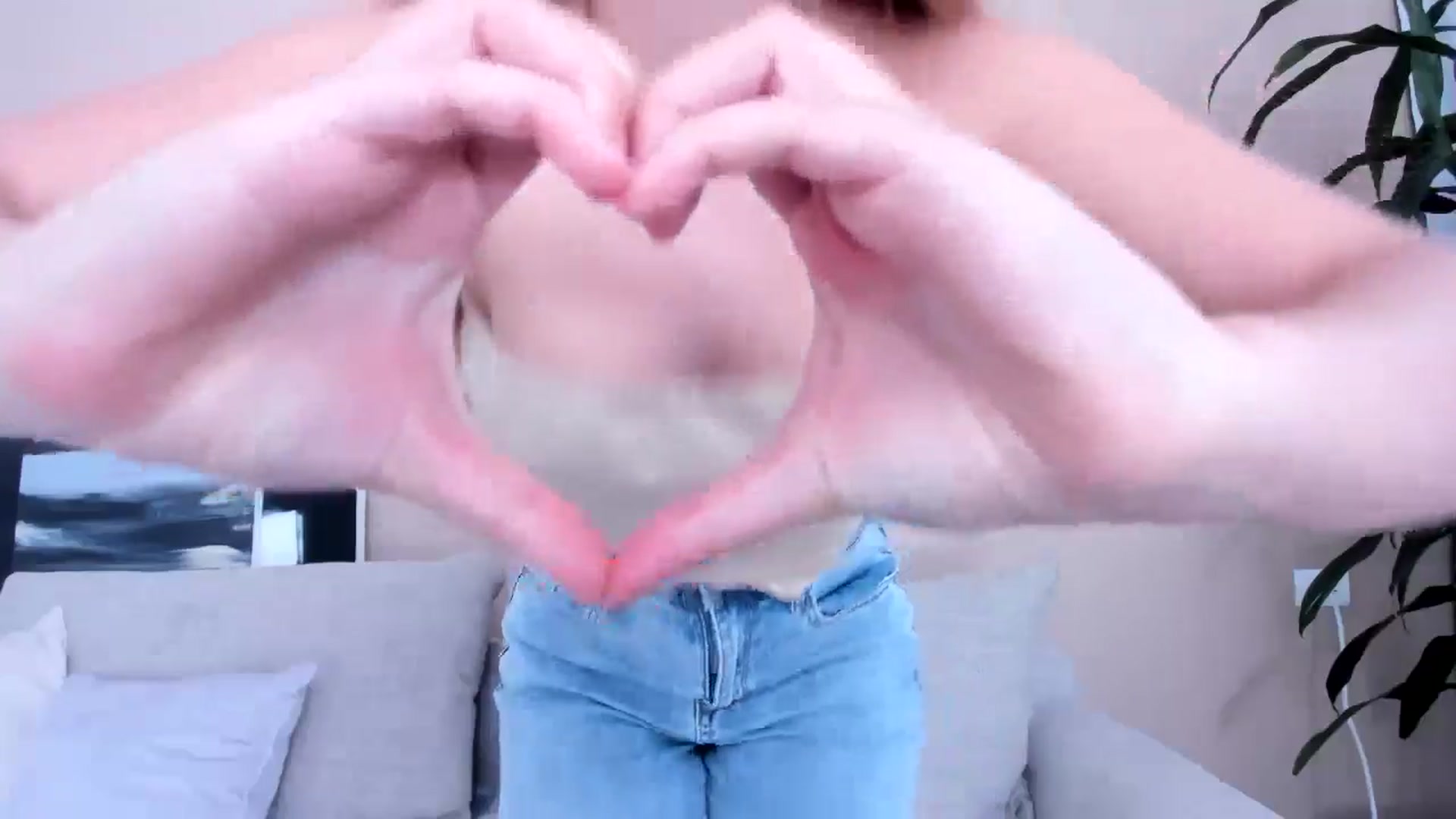 Gallery image thumbnail from LauraVega's myfreecams stream on, 07/14/2024, 17:16 image 2 of 20