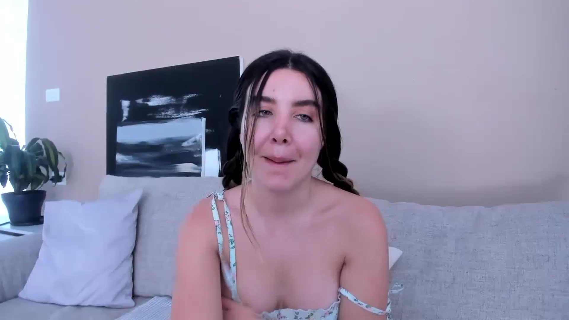 Gallery image thumbnail from LauraVega's myfreecams stream on, 07/16/2024, 14:19 image 12 of 20