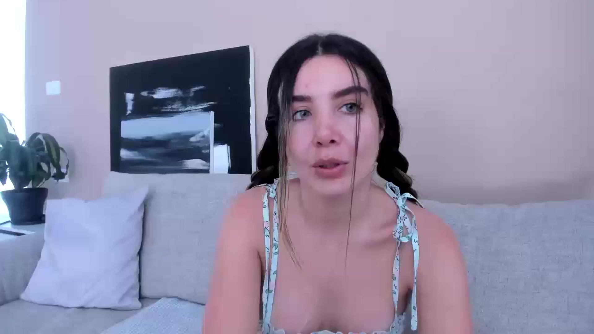 Gallery image thumbnail from LauraVega's myfreecams stream on, 07/16/2024, 14:19 image 8 of 20