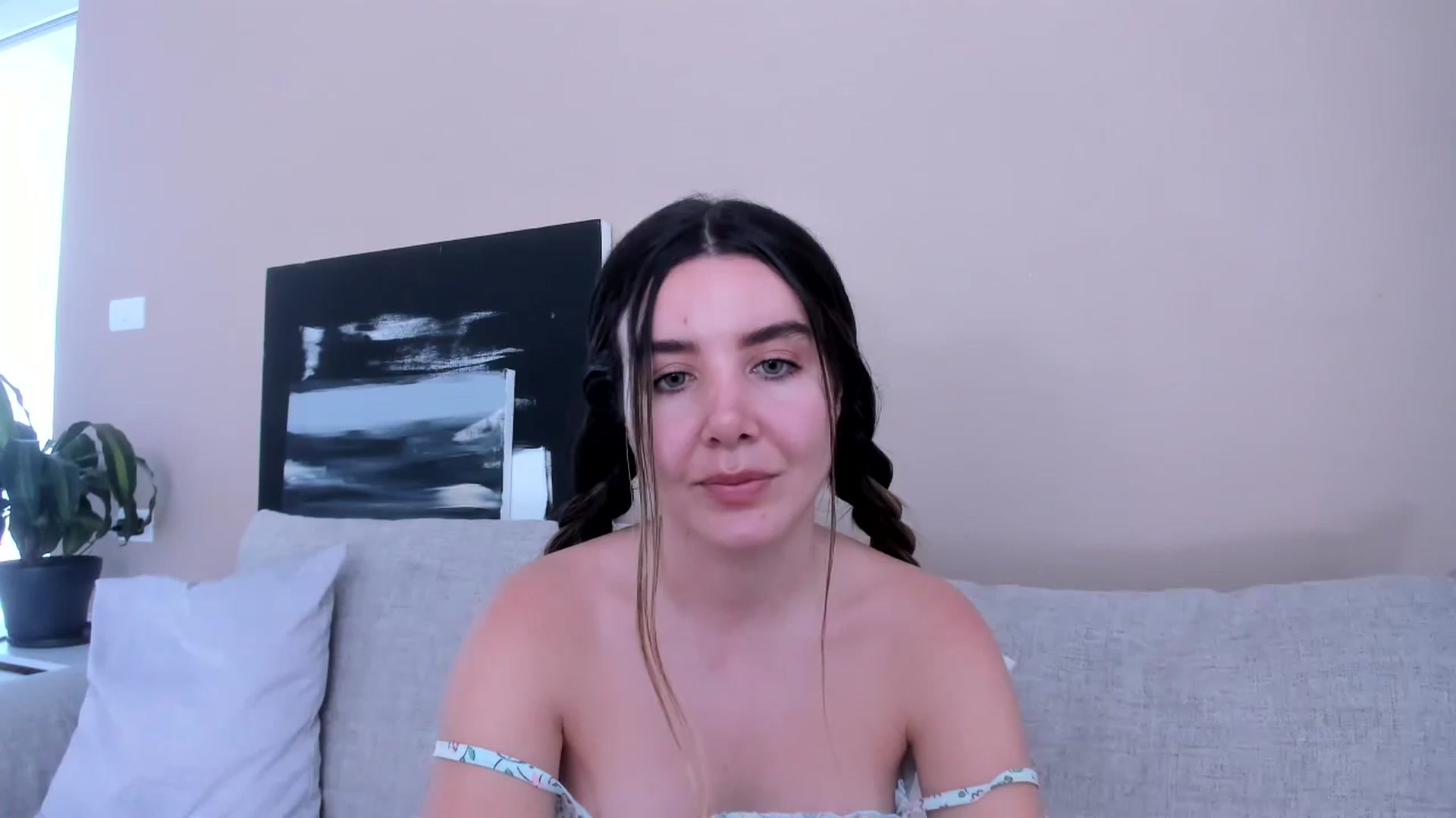 Gallery image thumbnail from LauraVega's myfreecams stream on, 07/16/2024, 15:38 image 1 of 20