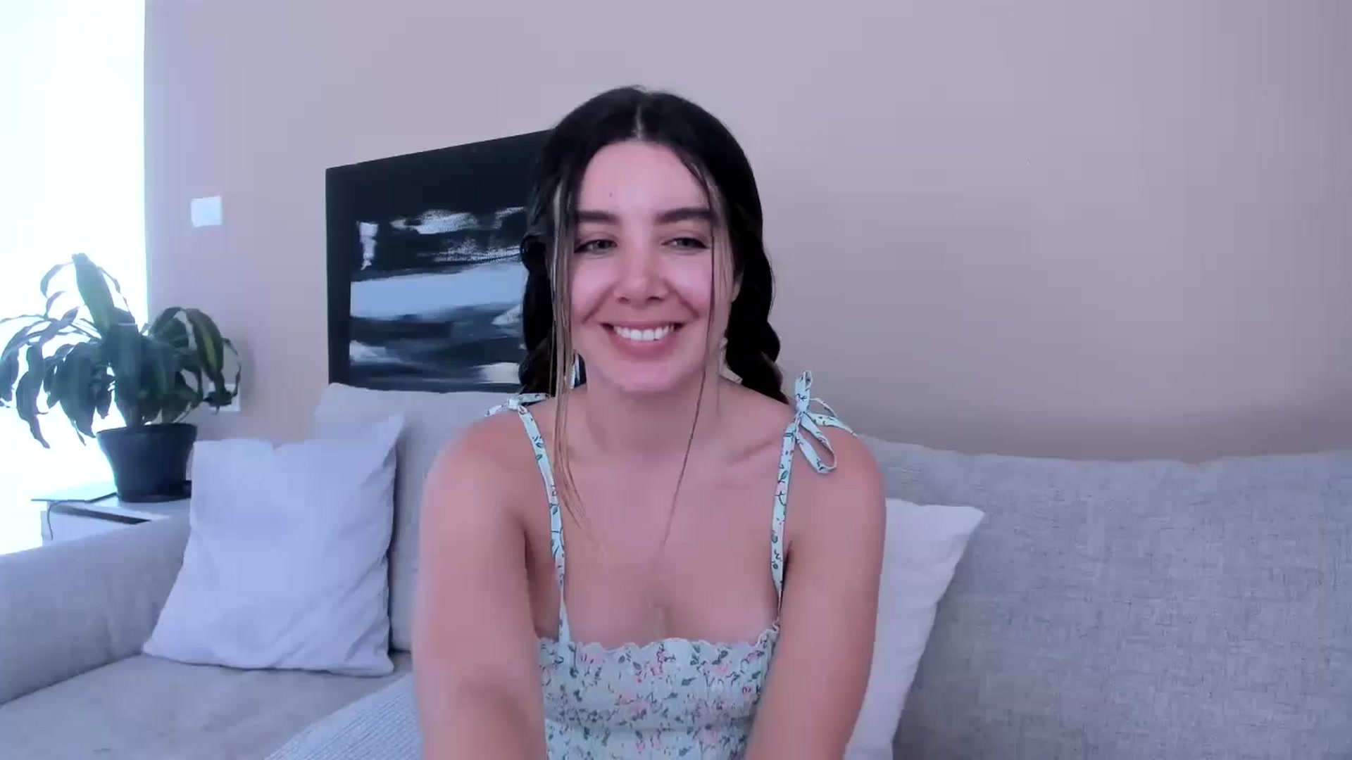 Gallery image thumbnail from LauraVega's myfreecams stream on, 07/16/2024, 15:38 image 4 of 20