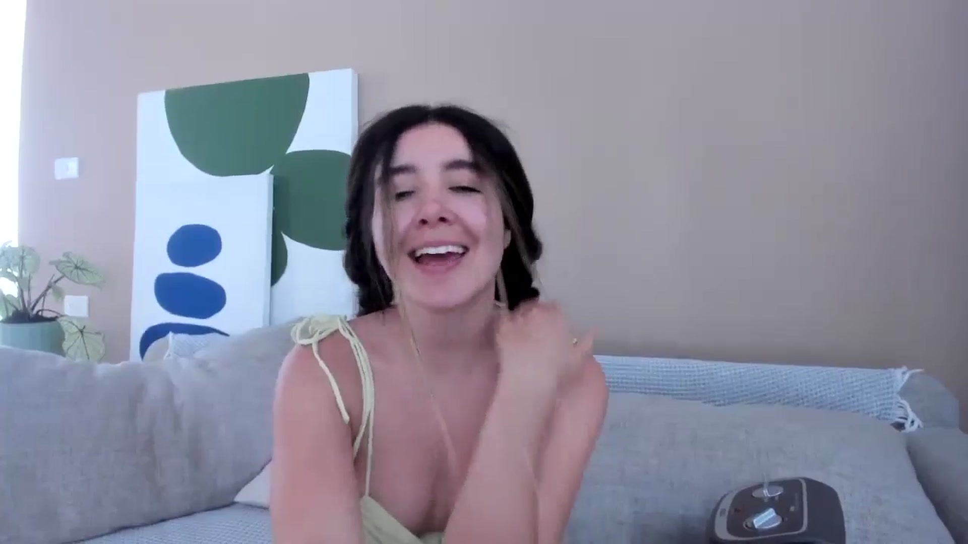 Gallery image thumbnail from LauraVega's myfreecams stream on, 07/21/2024, 17:01 image 19 of 20