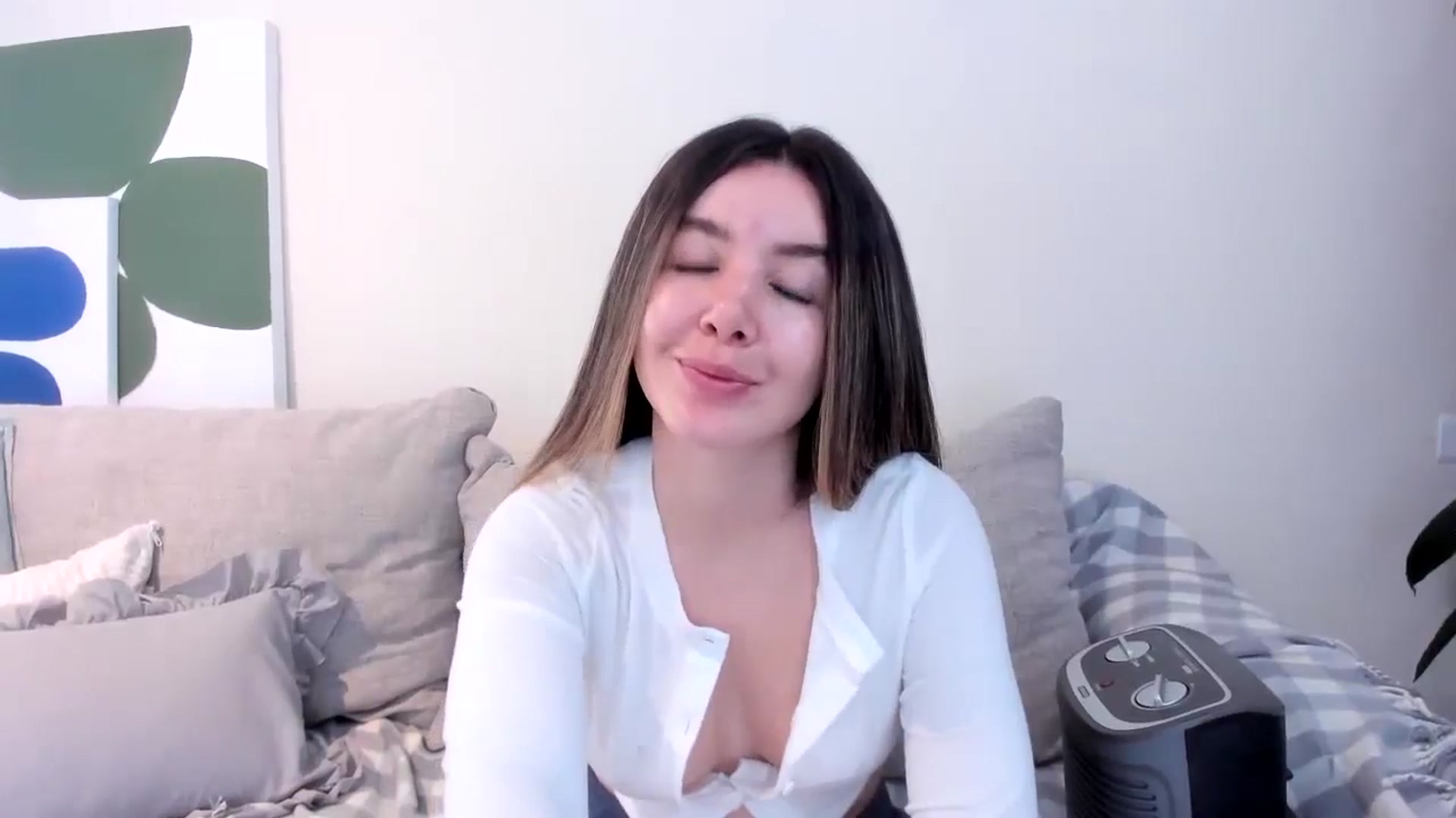Gallery image thumbnail from LauraVega's myfreecams stream on, 07/28/2024, 14:14 image 2 of 20