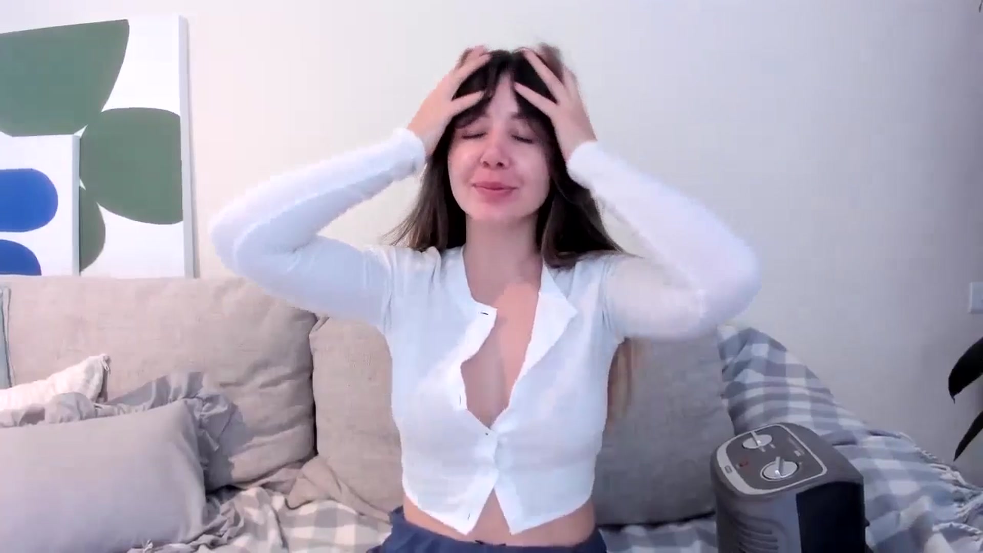 Gallery image thumbnail from LauraVega's myfreecams stream on, 07/28/2024, 14:14 image 4 of 20