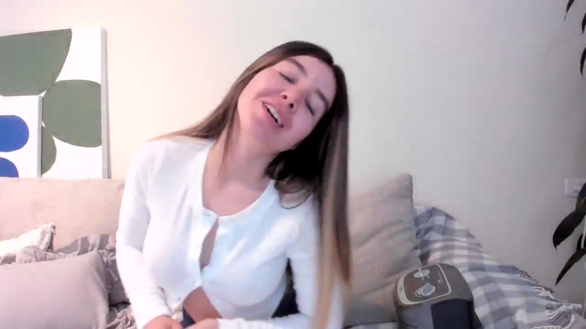 Gallery image thumbnail from LauraVega's myfreecams stream on, 07/28/2024, 17:05 image 2 of 20