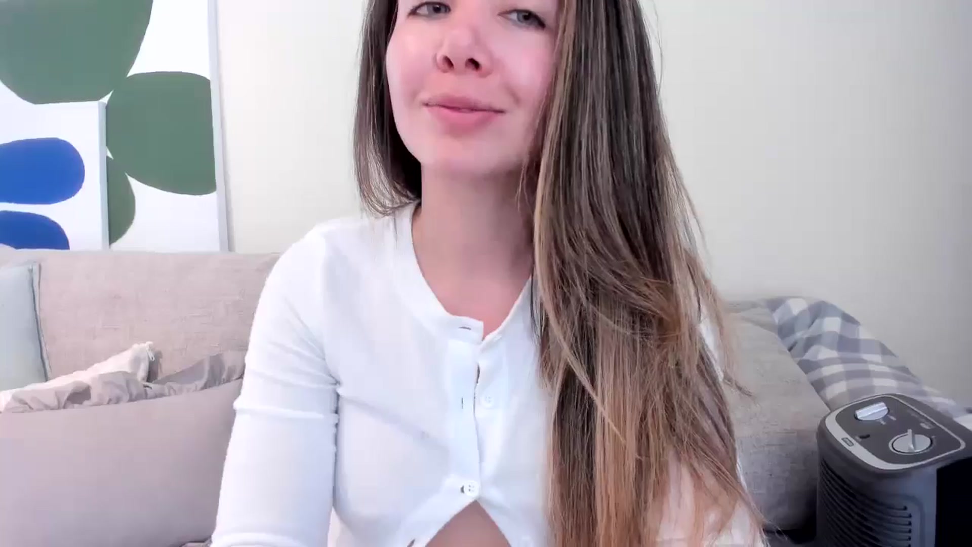 Gallery image thumbnail from LauraVega's myfreecams stream on, 07/28/2024, 17:05 image 17 of 20