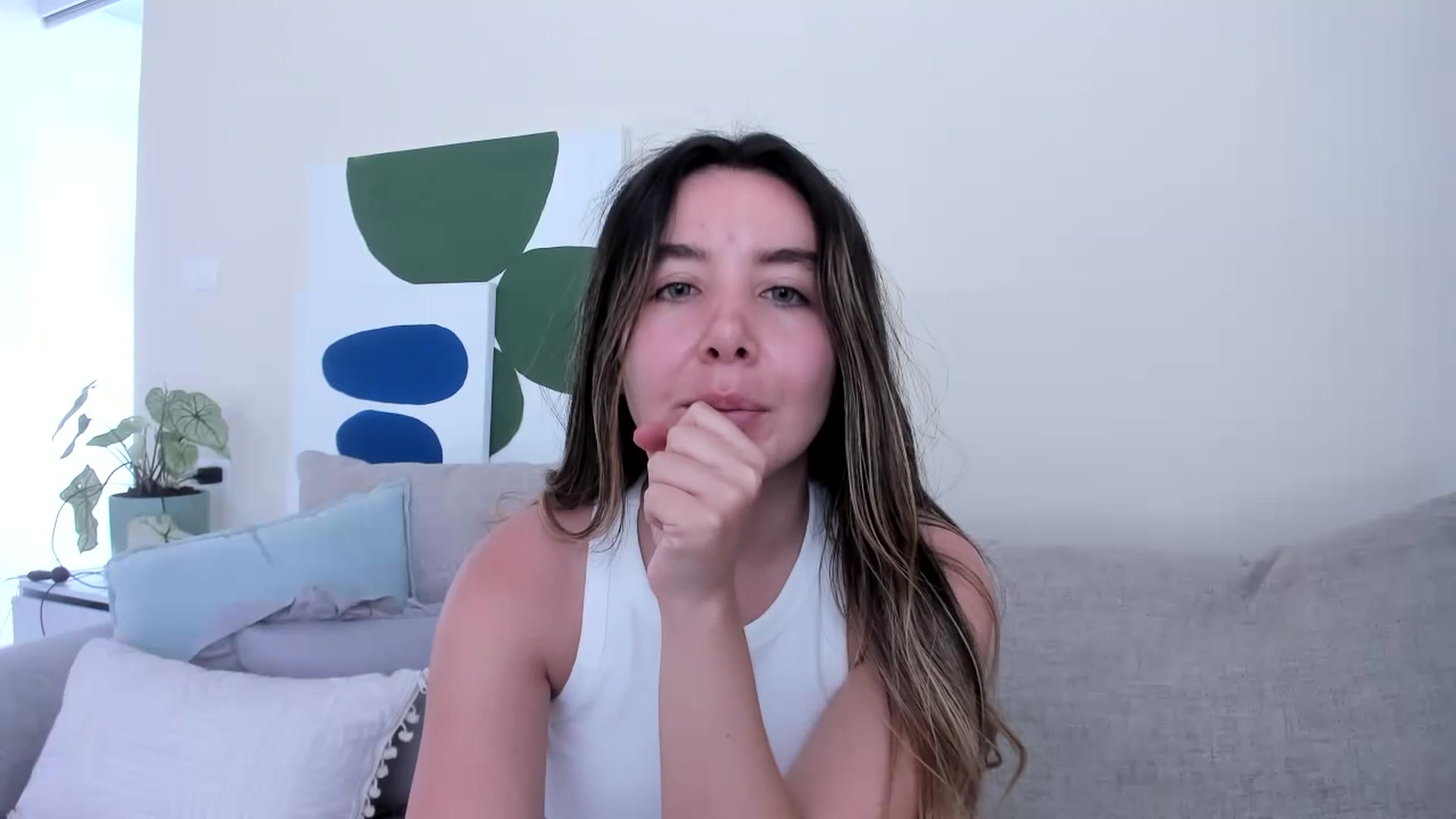 Gallery image thumbnail from LauraVega's myfreecams stream on, 08/01/2024, 15:13 image 19 of 20