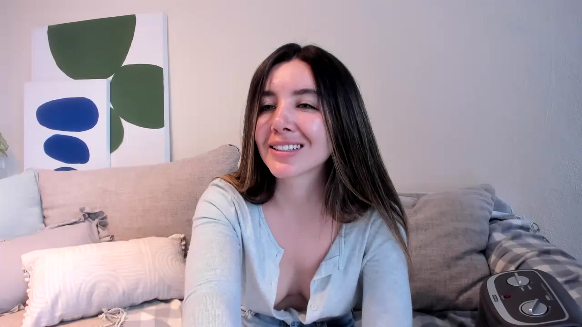 Gallery image thumbnail from LauraVega's myfreecams stream on, 08/09/2024, 17:12 image 8 of 20