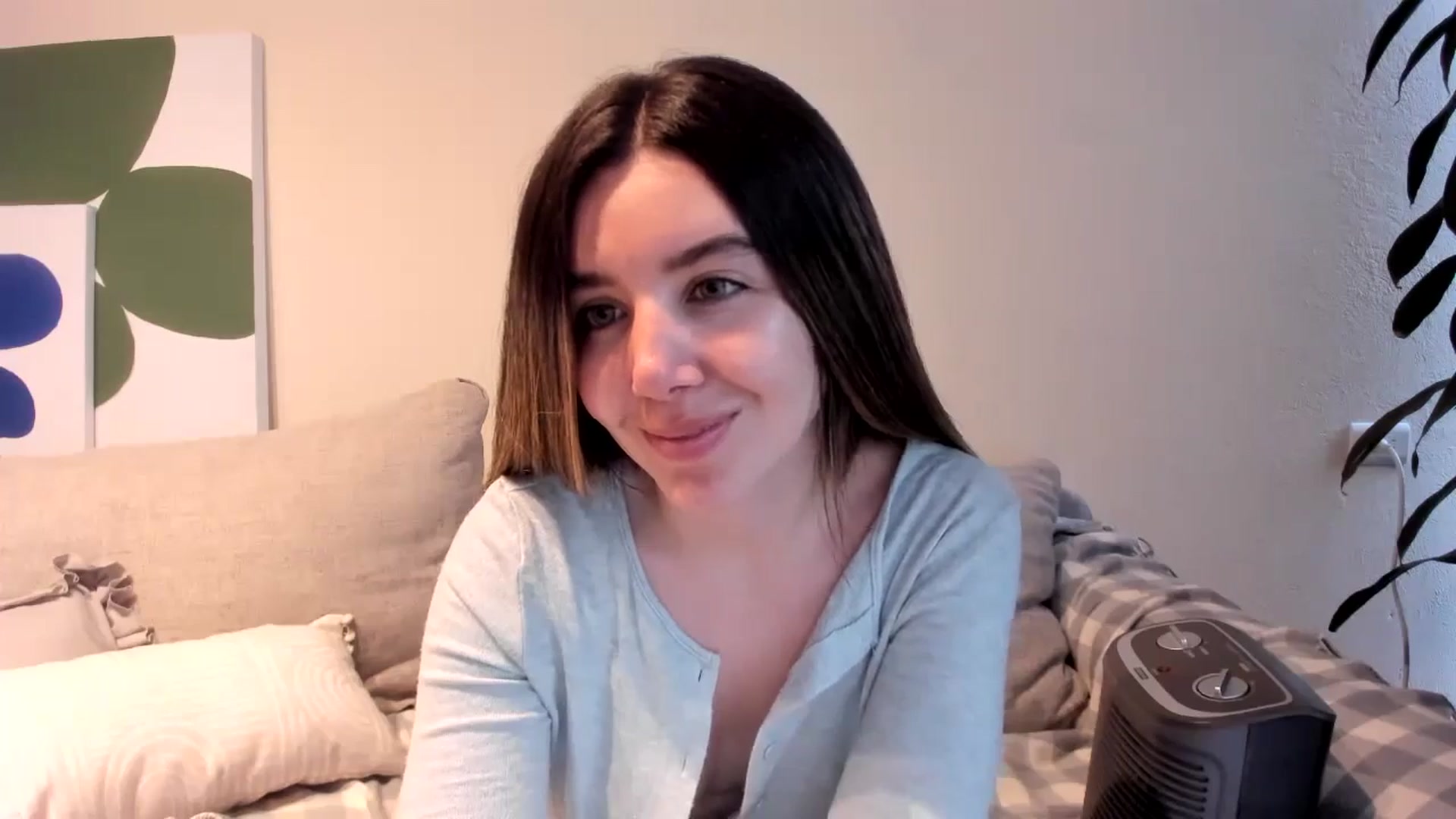 Gallery image thumbnail from LauraVega's myfreecams stream on, 08/09/2024, 17:12 image 3 of 20