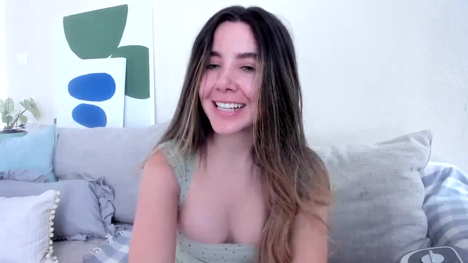 Gallery image thumbnail from LauraVega's myfreecams stream on, 08/10/2024, 16:57 image 4 of 20