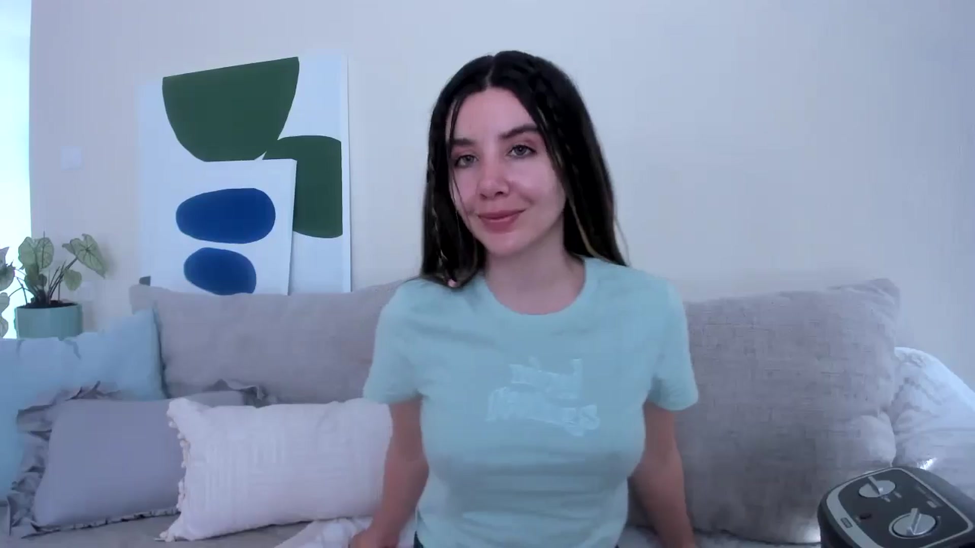 Gallery image thumbnail from LauraVega's myfreecams stream on, 08/13/2024, 15:20 image 3 of 20
