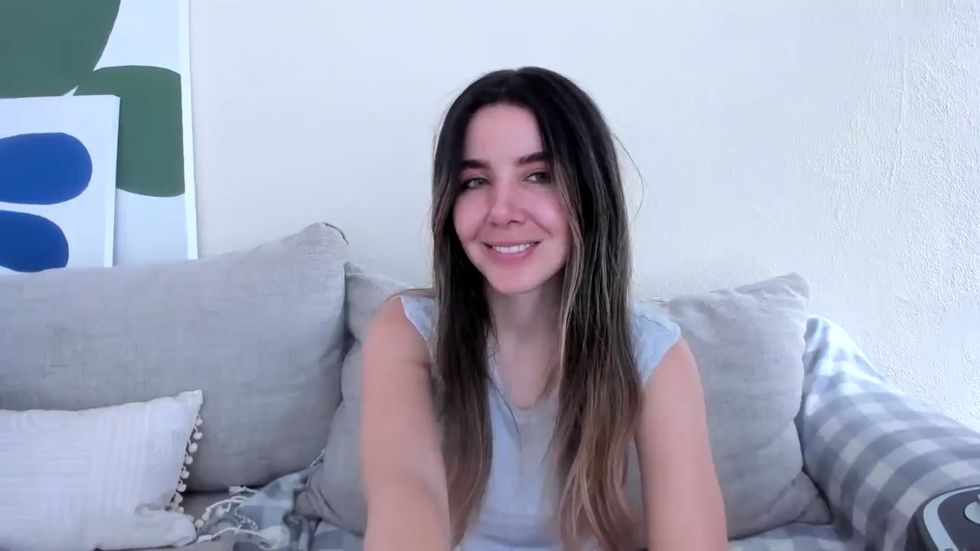 Gallery image thumbnail from LauraVega's myfreecams stream on, 08/25/2024, 16:00 image 20 of 20