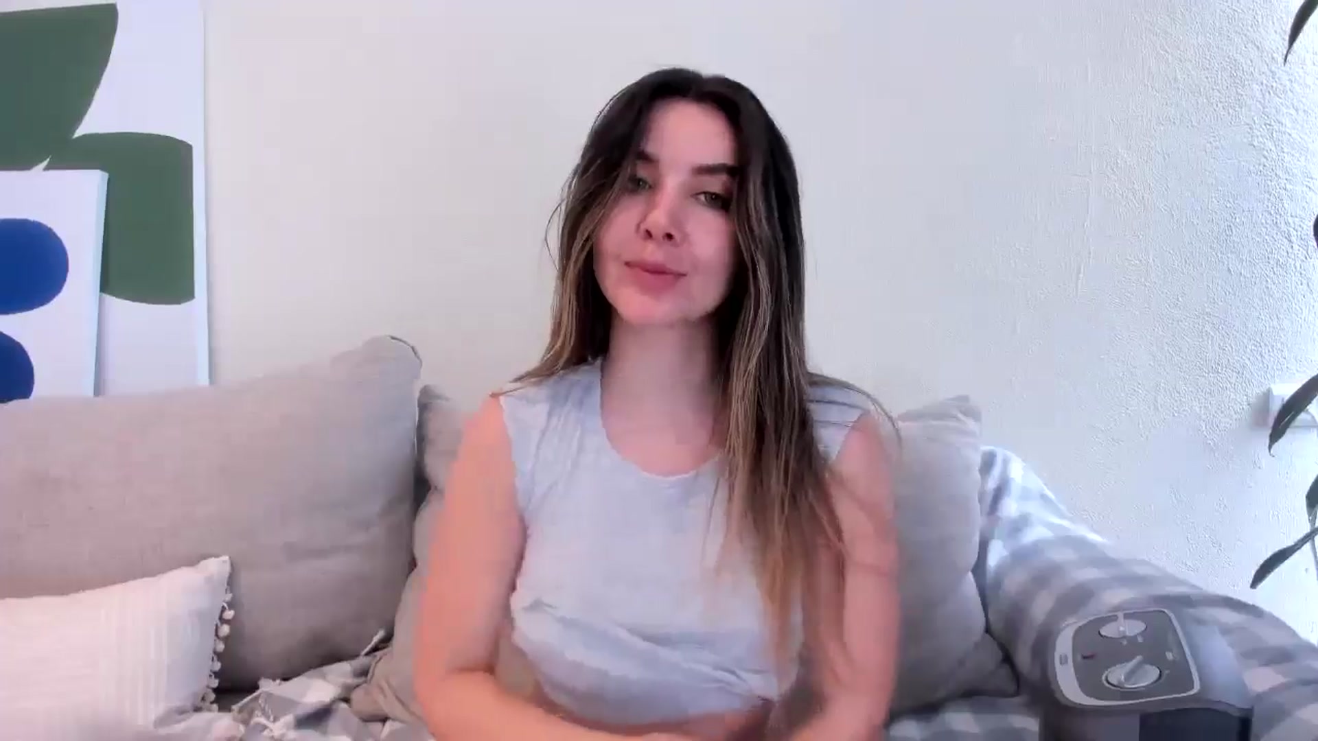 Gallery image thumbnail from LauraVega's myfreecams stream on, 08/25/2024, 16:00 image 5 of 20