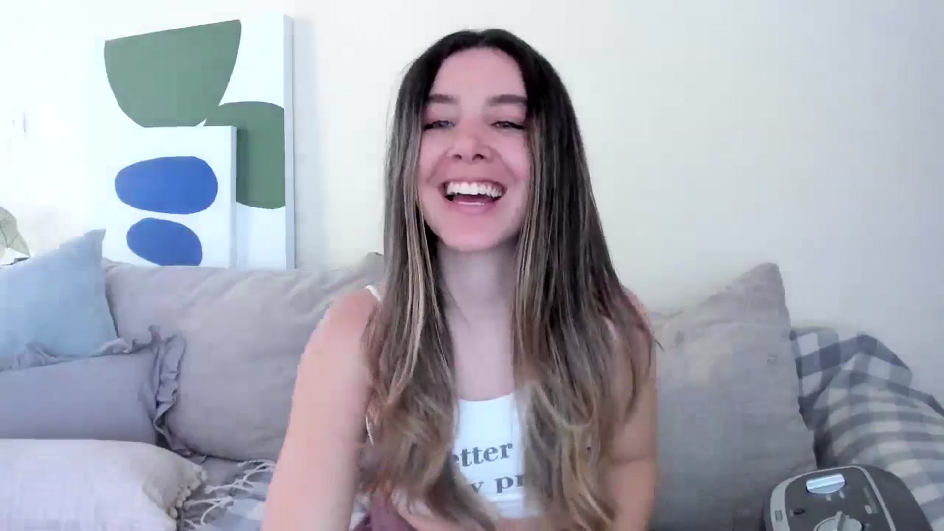 Gallery image thumbnail from LauraVega's myfreecams stream on, 08/28/2024, 17:20 image 7 of 20