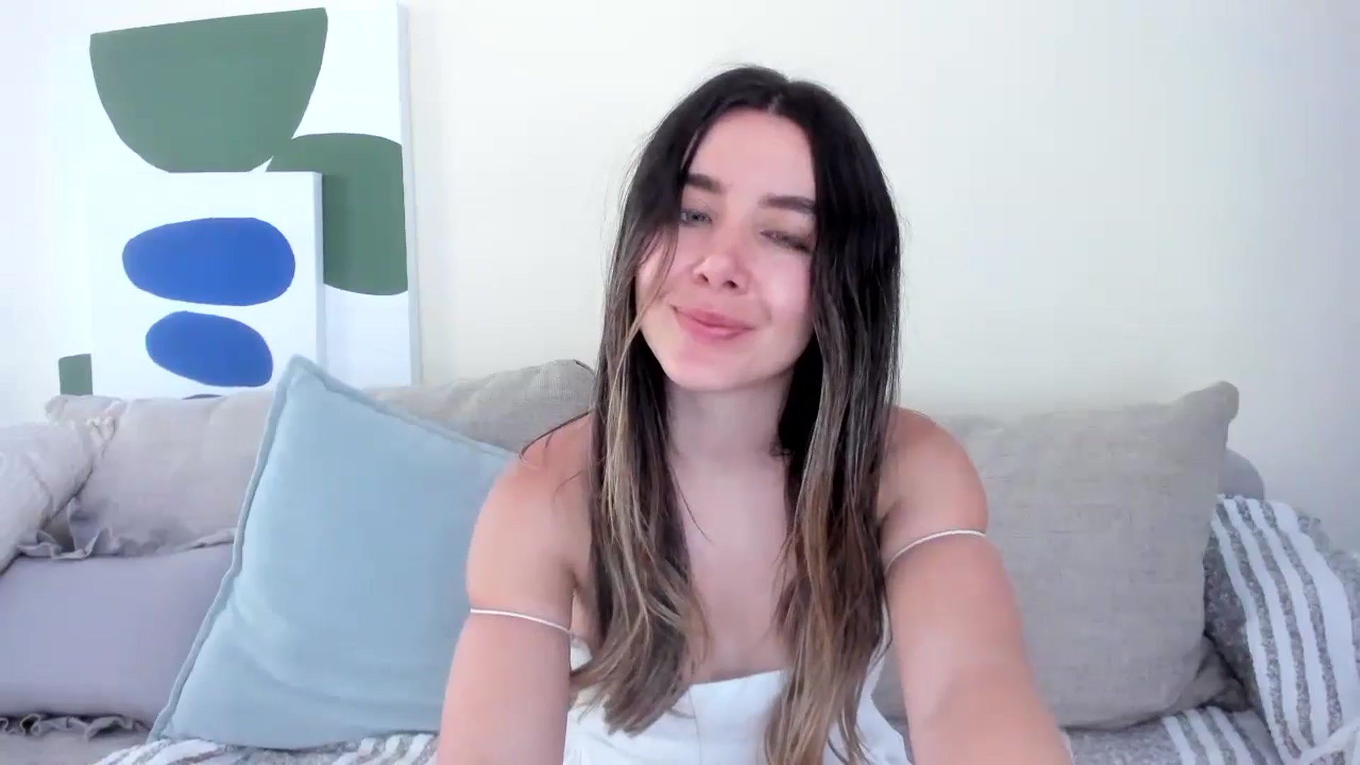 Gallery image thumbnail from LauraVega's myfreecams stream on, 10/13/2024, 19:05 image 9 of 20