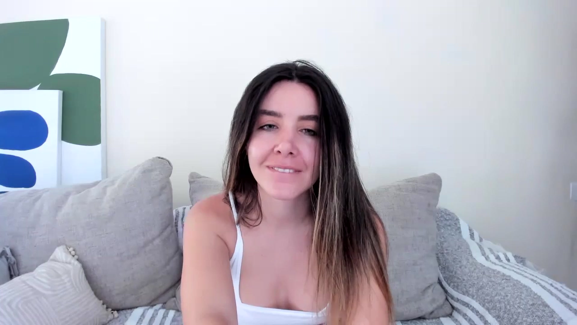 Gallery image thumbnail from LauraVega's myfreecams stream on, 10/26/2024, 18:15 image 3 of 20