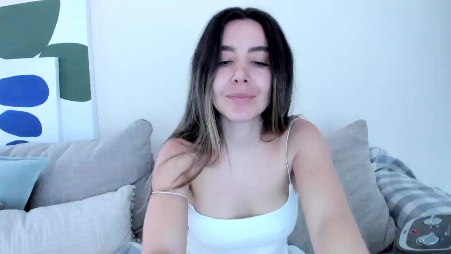 Gallery image thumbnail from LauraVega's myfreecams stream on, 11/15/2024, 16:06 image 2 of 20
