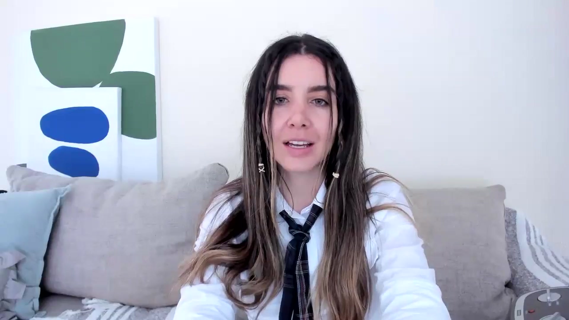 Gallery image thumbnail from LauraVega's myfreecams stream on, 11/17/2024, 16:33 image 6 of 20
