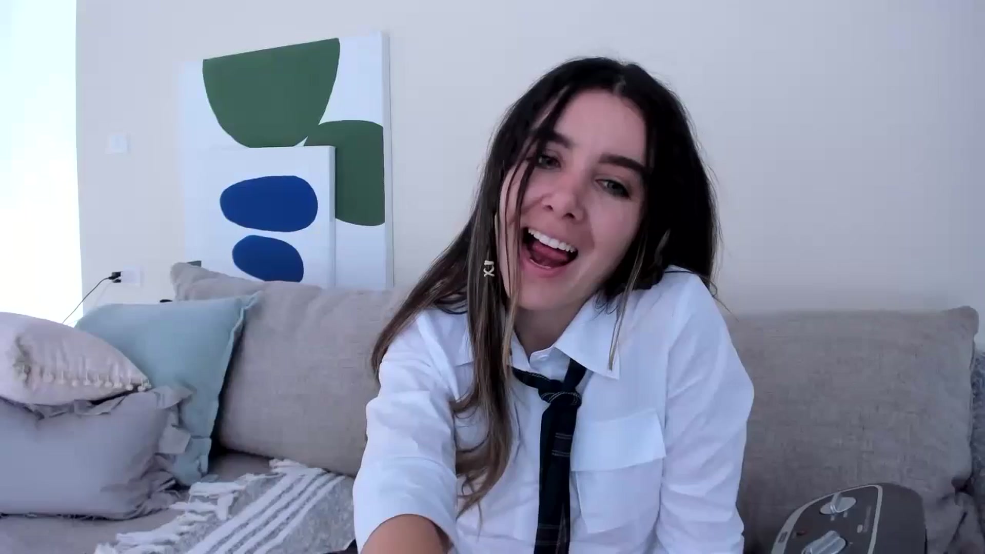 Gallery image thumbnail from LauraVega's myfreecams stream on, 11/17/2024, 16:33 image 1 of 20