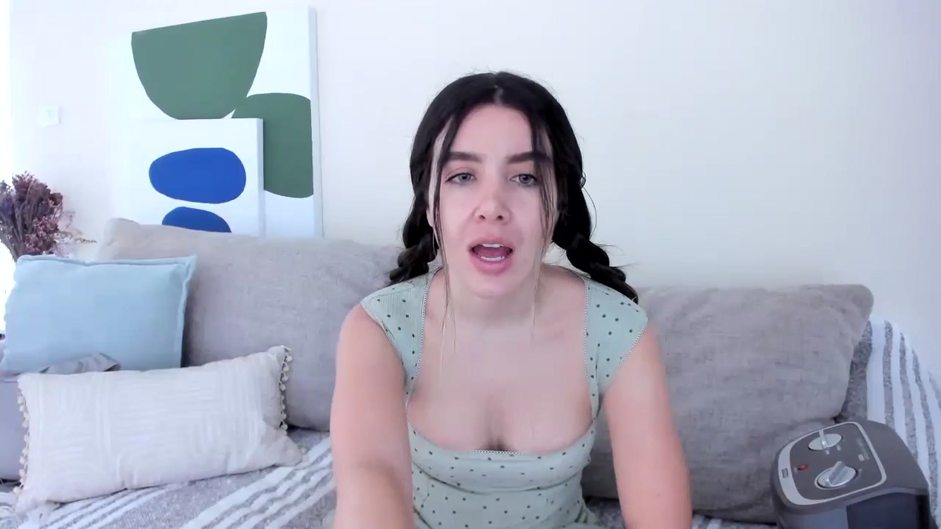 Gallery image thumbnail from LauraVega's myfreecams stream on, 11/19/2024, 14:56 image 3 of 20