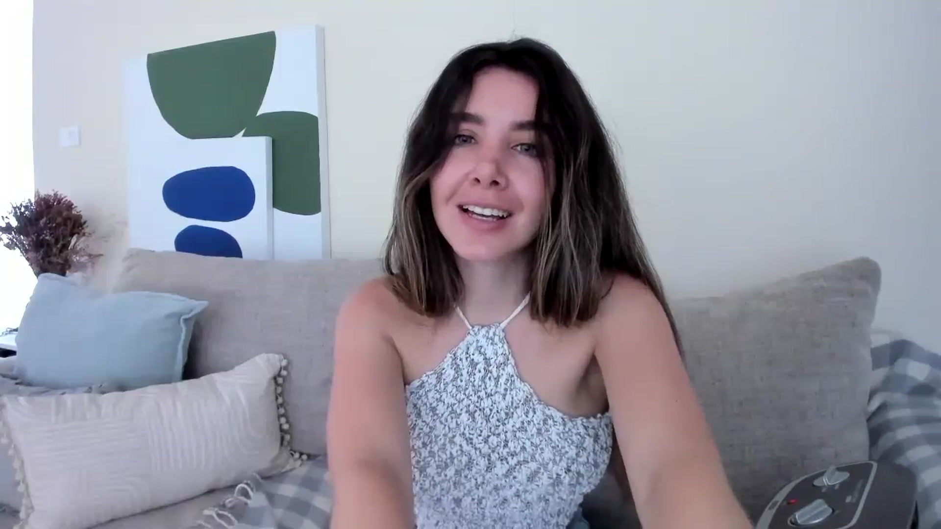 Gallery image thumbnail from LauraVega's myfreecams stream on, 11/21/2024, 15:31 image 6 of 20