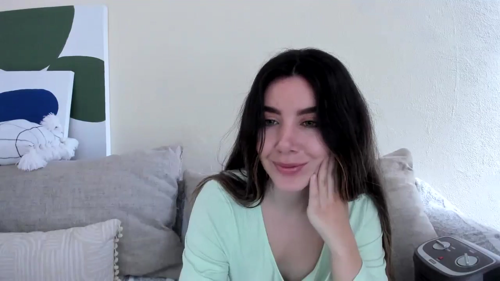 Gallery image thumbnail from LauraVega's myfreecams stream on, 12/14/2024, 17:04 image 2 of 20