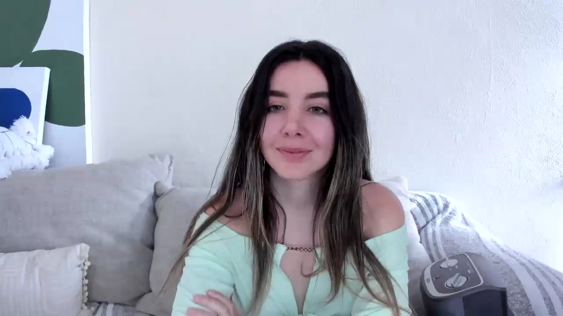Gallery image thumbnail from LauraVega's myfreecams stream on, 12/14/2024, 17:04 image 19 of 20