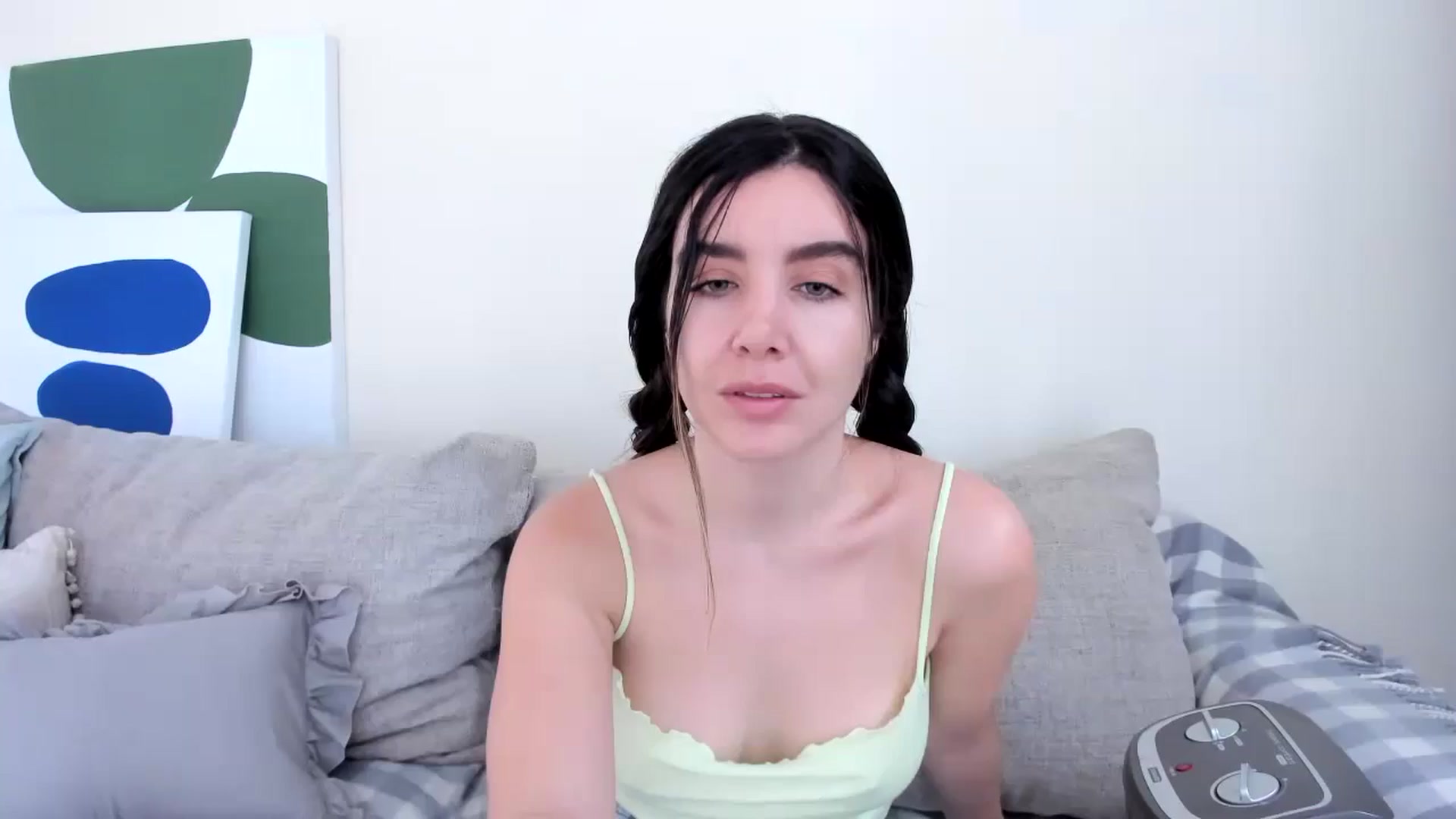 Gallery image thumbnail from LauraVega's myfreecams stream on, 12/29/2024, 20:07 image 1 of 20