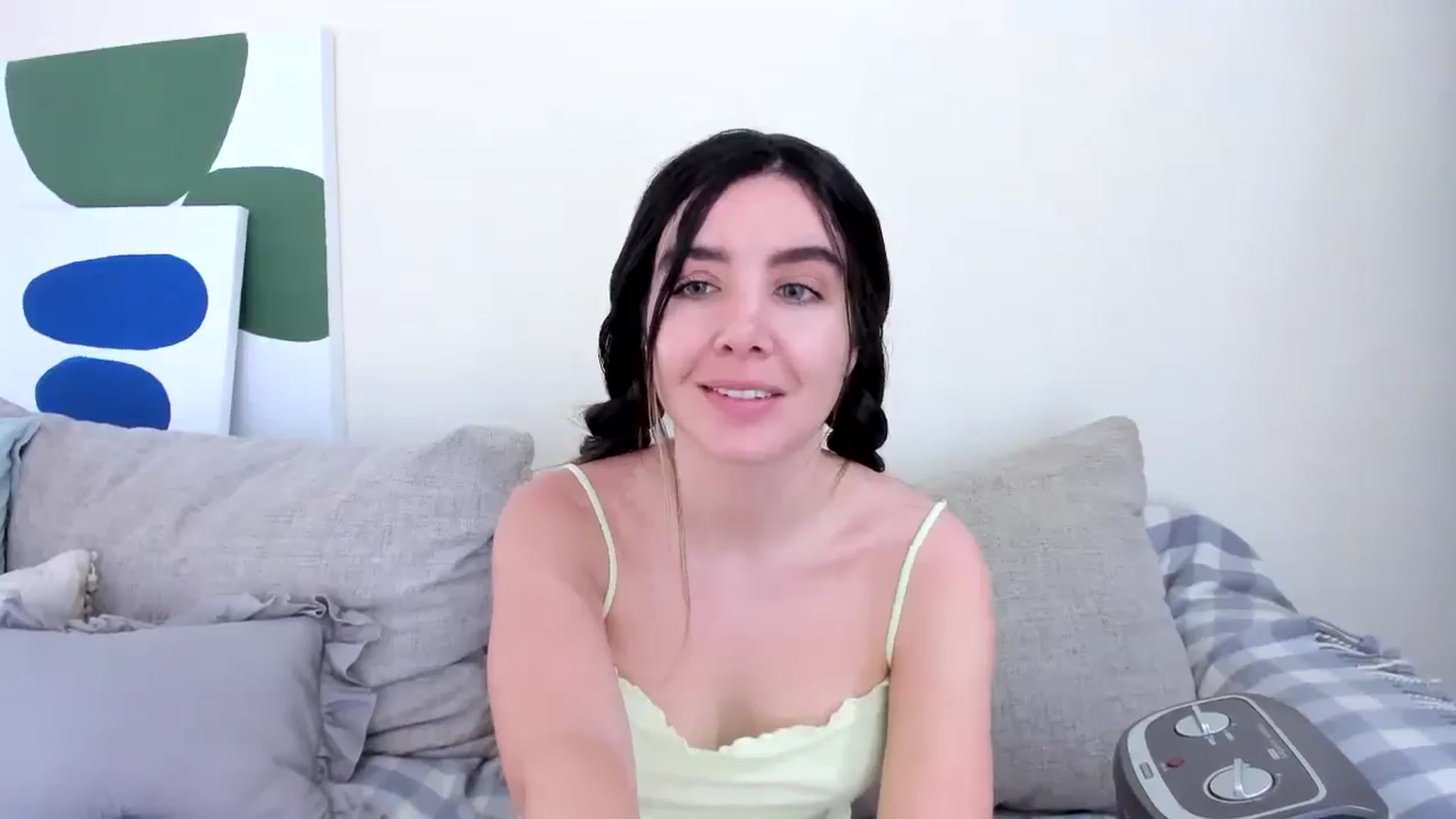 Gallery image thumbnail from LauraVega's myfreecams stream on, 12/29/2024, 20:07 image 4 of 20