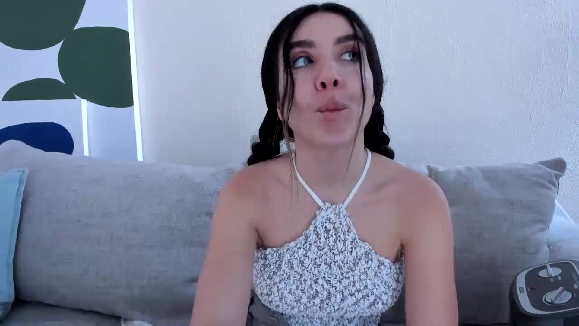 Gallery image thumbnail from LauraVega's myfreecams stream on, 01/19/2025, 18:47 image 3 of 20