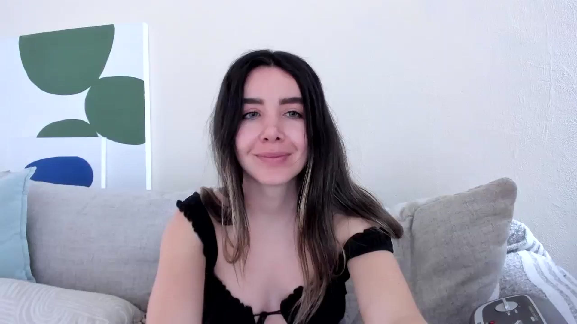 Gallery image thumbnail from LauraVega's myfreecams stream on, 02/02/2025, 18:02 image 19 of 20