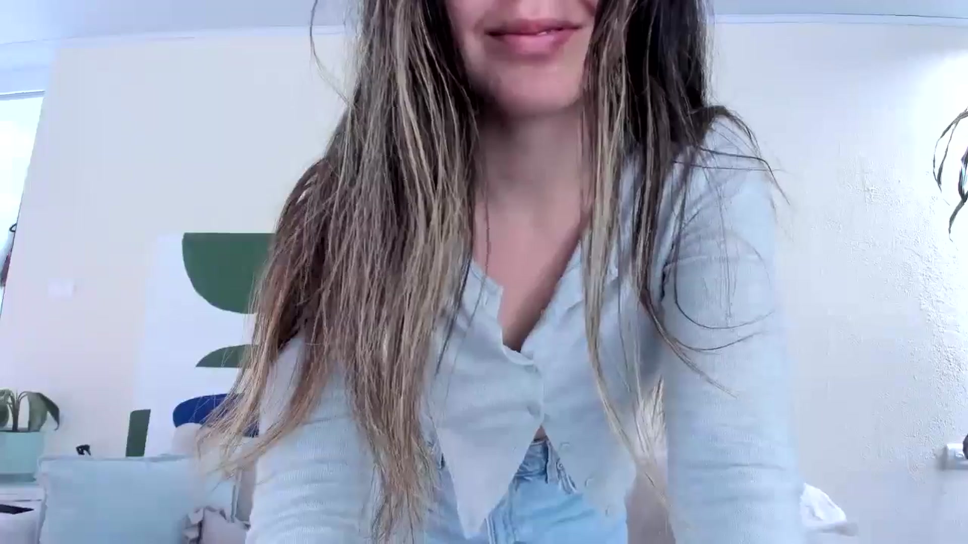 Gallery image thumbnail from LauraVega's myfreecams stream on, 02/13/2025, 19:25 image 13 of 20