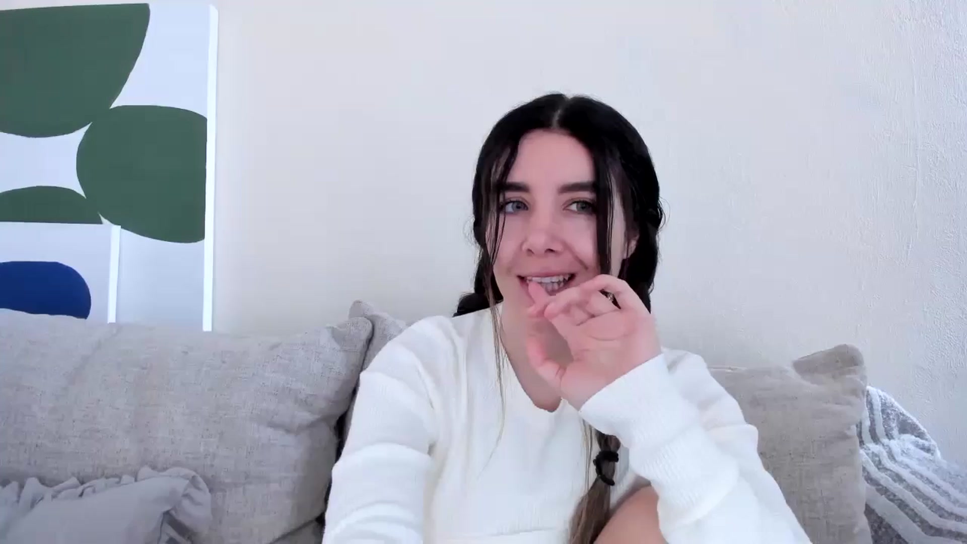 Gallery image thumbnail from LauraVega's myfreecams stream on, 02/16/2025, 19:03 image 5 of 20