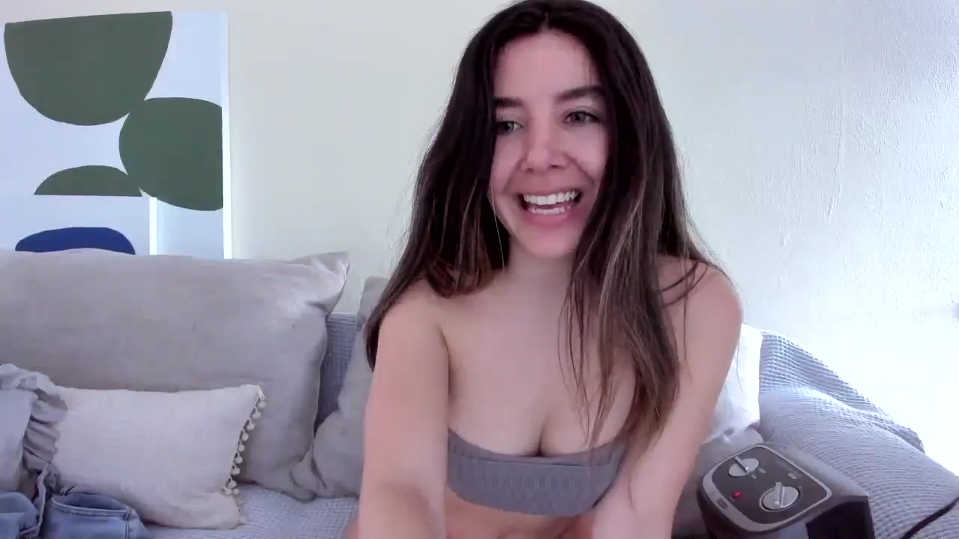 Gallery image thumbnail from LauraVega's myfreecams stream on, 02/20/2025, 17:16 image 7 of 20