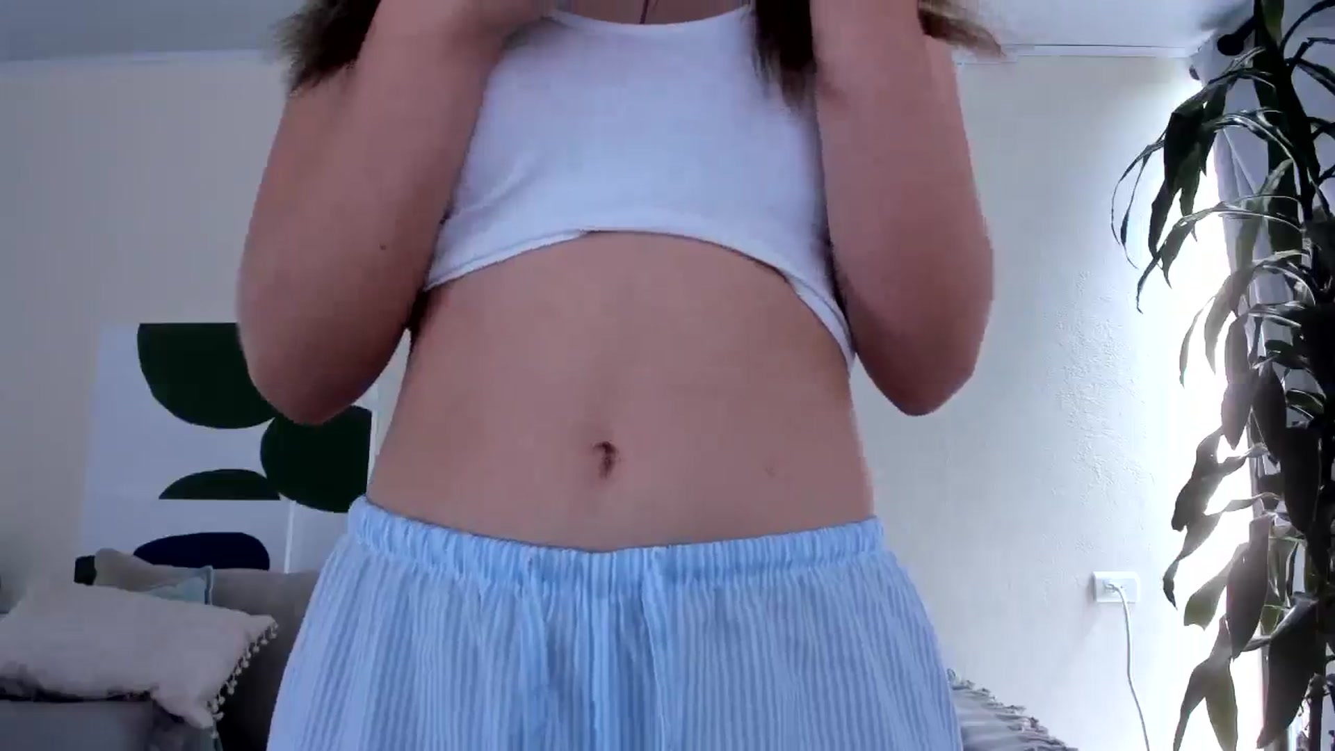 Gallery image thumbnail from LauraVega's myfreecams stream on, 02/23/2025, 16:19 image 18 of 20